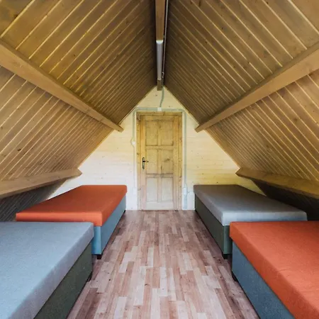 Gombaszoeg Apartamento *